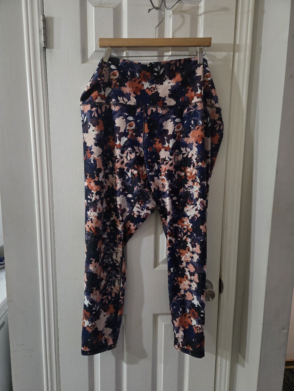 3x Old Navy athletic leggings